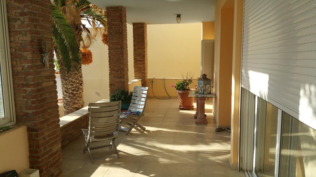 Surf House Villa Artemida  Luaran gambar